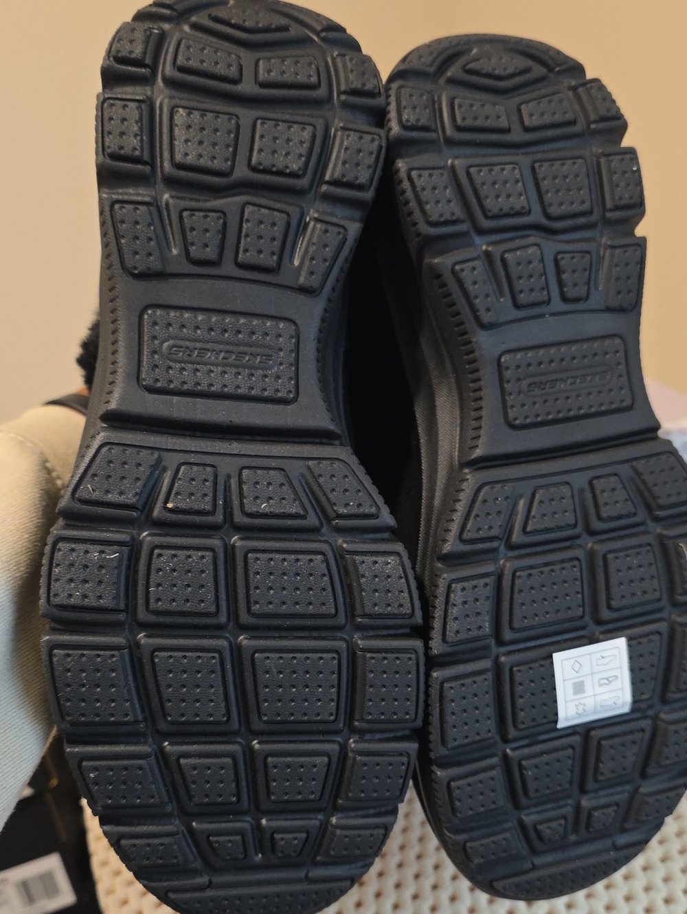 Skechers Swift Fit Black Slip-On Shoes - Picture 8 of 8